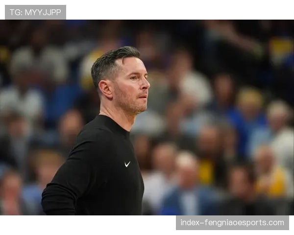 “播客联盟”兴起:追梦格林、JJ·雷迪克等球员自媒体对传统赛事转播访谈节目的冲击 “播客联盟”兴起:追梦格林、JJ·雷迪克等球员自媒体对传统赛事转播访谈节目的冲击